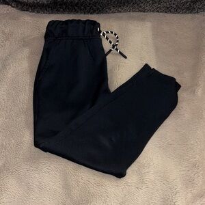 🎉4 for $20 Runway Black Jogger Sweatpants with Drawstring, Size 6